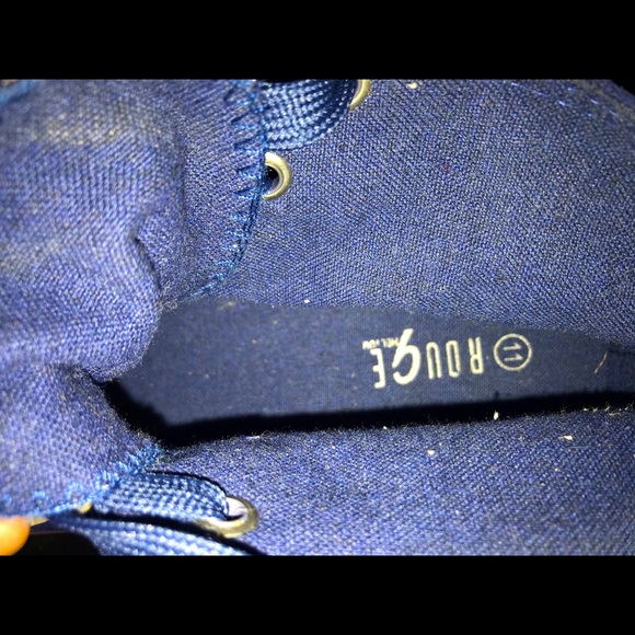 🎉Women’s Rouge! Royal Blue Suede Sneakers Size 11 - Picture 7 of 8